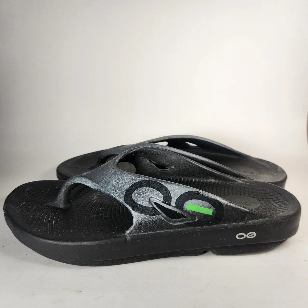 OOFOS Men's Original Sport Sandal Size 13 EU 46 Black Comfort Recovery Shoe - Picture 3 of 10